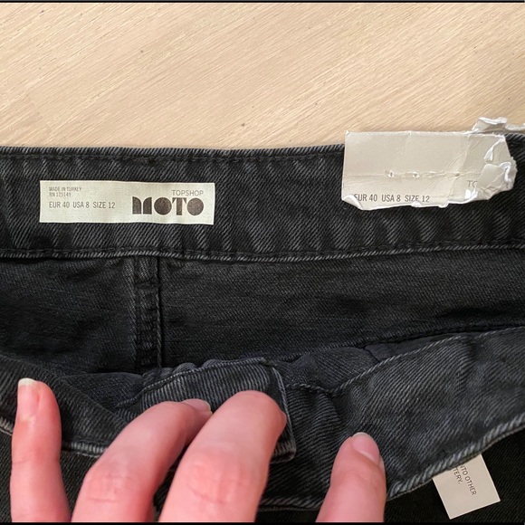 NWT Topshop Moto black jean skirt size US 8 - Picture 2 of 4